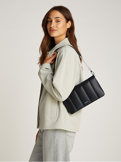Çantë krahu për femra Calvin Klein mCK5172, e zezë
