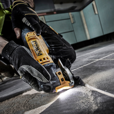 Vegël multifunksionale oshiluese Dewalt 300W (DWE315KT), 32 copë + Kutia T-STAK