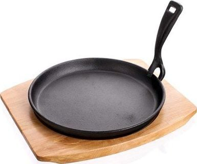 Tigan gize Banquet Cast Iron, me dorezë që çahet, me dërrasë poshtë, i zi