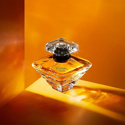 Set Eau de Parfum Lancôme Trésor, 100 ml + losion pastrues 50 ml + serum 7 ml + krem 15 ml