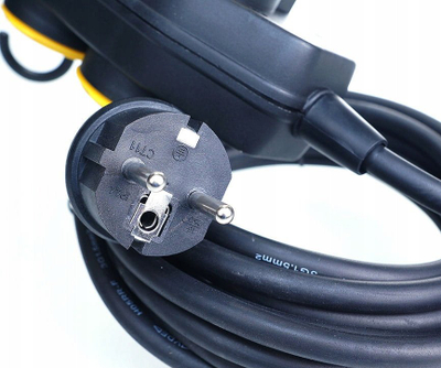 Parrullë zgjatuese Construction, 10m, 4 priza, 3x1.5 mm², IP44, e zezë