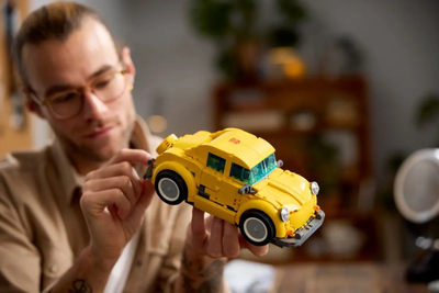 Figurë LEGO Icons Transformers Bumblebee, model koleksionues, për display, shumëngjyrëshe