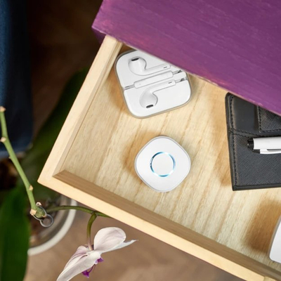 Buton i mençur Shelly Blu Button1, Bluetooth, kompakt, i bardhë