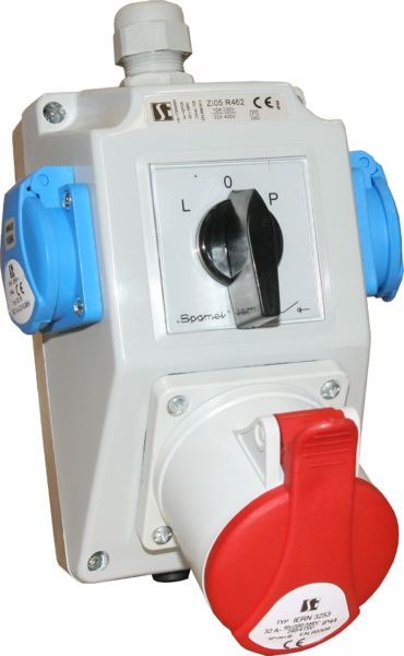 Set instalimi Spamel ZI04R221, prizë trefazore 16A 3P+N+PE, 2x prizë 16A P+N+PE, e kuqe