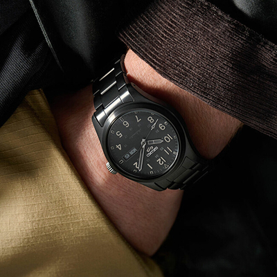 Orë dore Seiko 5 Sports Automatic, e zezë
