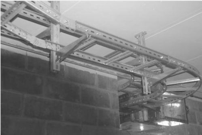 Shinë kabllore Baks DKP H50 DKP300H50/3N, 300x3000mm, çelik i galvanizuar, gri metalike