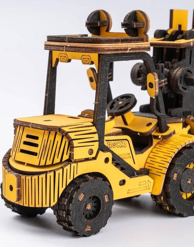 Lodër model forklift druri ROKR, set ndërtimi 3D, 21cm, verdhë e zezë