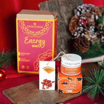 Set dhurate Orientana Energy Box, piling fytyre me papaja, varëse me erë dylli, portokall