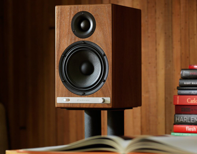 Kaltoparlantë Audioengine HD6, wireless, Bluetooth aptX HD, dru arre