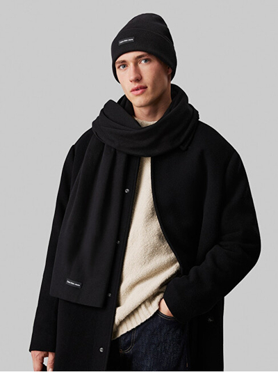 Set Kapele dhe shall për meshkuj Calvin Klein, të zeza