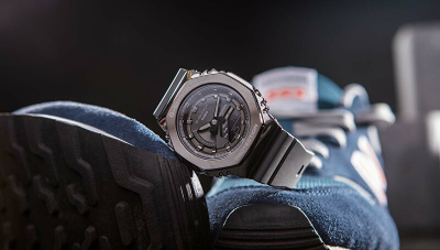 Orë për meshkuj Casio Casio G-Shock Original GM-S2100B-8AER Metal Covered (619), e zezë