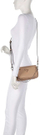 Çantë krahu për femra GUESS mGU3679, bezhë