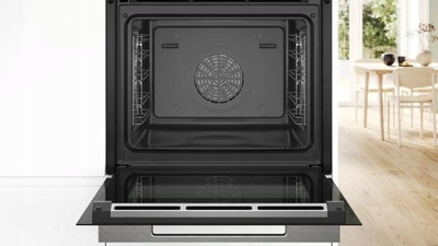 Furrë me avull Bosch Series 8 HSG7361B1, e integrume, me ekran touch, e zezë