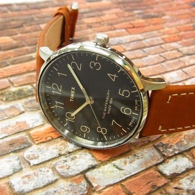 Orë dore Timex TW2P95800