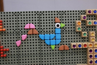 Set kunja mozaiku Masterkidz STEM ME14818, 64 copë, forma gjeometrike, shumëngjyrëshe