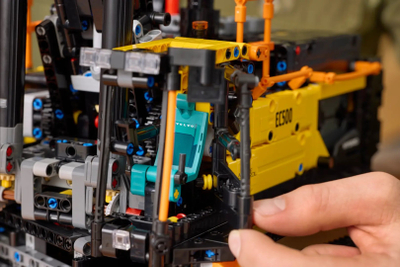 Lodër maket Volvo EC500 Hybrid Excavator, model ndërtimi, dekor, e verdhë