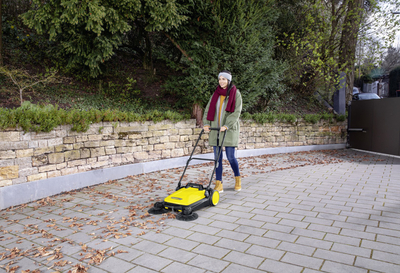 Fshesë mekanike Karcher S 4 Twin, 20L, dorezë e rregullueshme, e verdhë e zezë