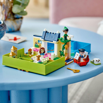 Lodër LEGO Disney Peter Pan dhe Wendy Libri i Aventurave 43220, set ndërtimi për lojë e fantazi, për kalamaj 5+