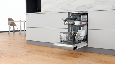 Pjatalarëse e integrume Whirlpool WSBC3M17X, 10 sete, 60 cm, inox