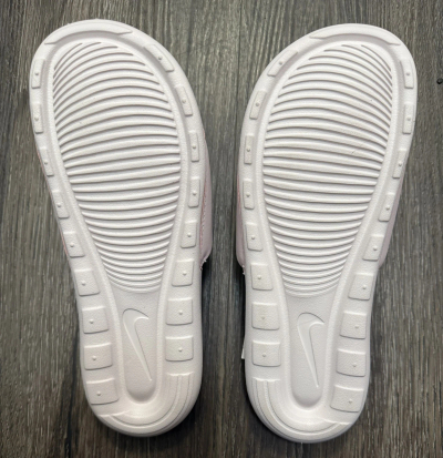 Shapka Nike Victori One Slide, Women Size 8, Barely Rose Metallic Silver