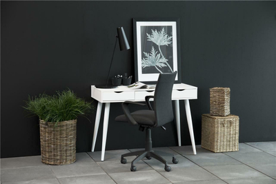 Tavolinë pune Intesi Scandi, 110x50 cm, 3 sirtarë, e zezë