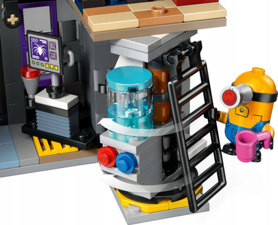 Set lodër Minions Family Mansion, shpi loje dhe shpi në pemë, shumëngjyrëshe