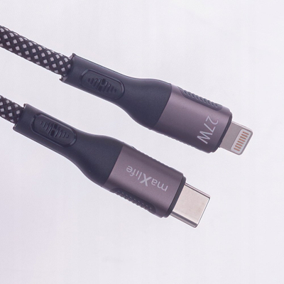 Kabllo magnetik Maxlife MXUC-11 USB-C në Lightning, 1 m, 27W, najlon i zi