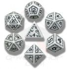 Set zare Q-Workshop Runic QWOSRUN02, 7 copë, role-play, të bardha me të zeza