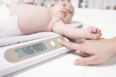Peshore digjitale për bebe Concept KIDO VD4000, ekran digjital, bateri AAA, e bardhë