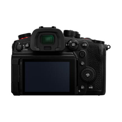 Kamerë mirrorless Panasonic Lumix GH6, sensor 25.2MP, video 5.7K, me objektiv 12-60mm, e zezë
