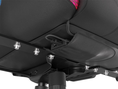 Karrige lojërash NATEC Genesis Trit 600 RGB, 150 kg, e zezë
