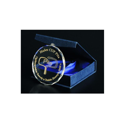 Medalje xhami Tryumf Glass, e gdhend, me kuti dhamje, transparente