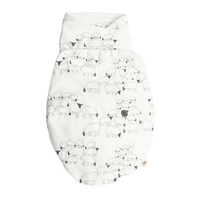 Mbështjellëse foshnje Ergobaby Swaddler Sheep, ergonomike, me motiv dele, e bardhë