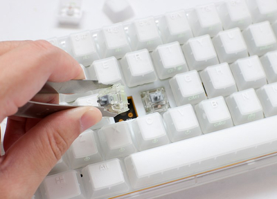 Tastierë lojrash Ducky One 3 Aura Mini, 60%, Cherry MX Speed Silver, e bardhë