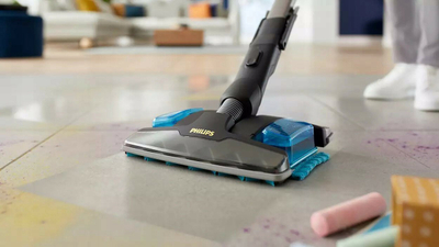 Fshesë me korent vertikale Philips Aqua Plus XC8347/01, pa kabllo, 80 min punë, e zezë