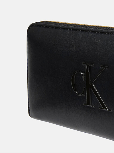 Kuletë për femra Calvin Klein, e zezë