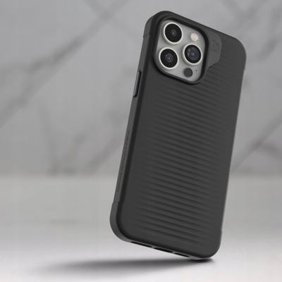 Заштитна маска ZAGG Luxe Snap за iPhone 15 Pro Max, компатибилна со MagSafe, транспарентна
