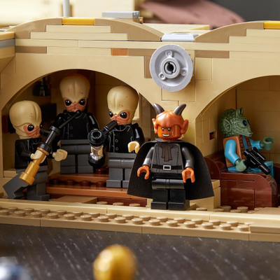 Model LEGO Star Wars Mos Eisley Cantina 75290 për me ndërtu, 3187 copë