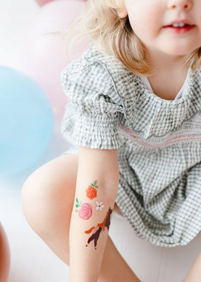Set tatuazhesh me kuaj Partydeco, 16 copë, të përkohshme