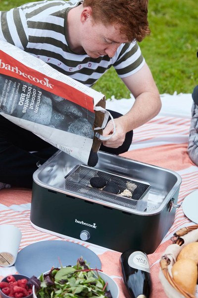 Briketa kokosi për BBQ Barbecook Premium, 5kg, djegie deri 4 orë, të zeza