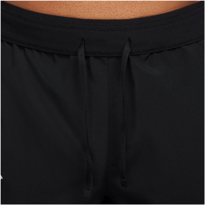 Shorce vrapimi Nike Dri Fit Challenger Unlined për meshkuj, pa shtresë të brendshme, me xhepa