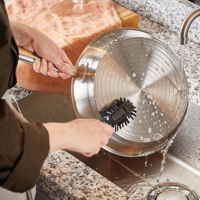 Tigan Fiskars All Steel, 24cm, çelik inox, argjendtë