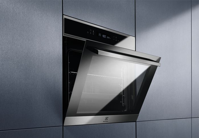Furrë inkaso Electrolux EOE7P31X, 72L, pirolizë, inox i zi