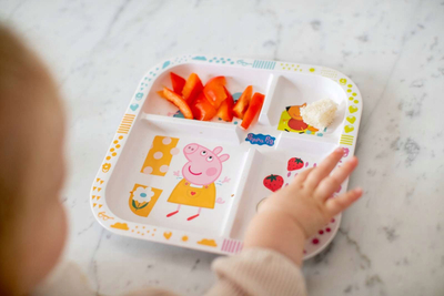 Pjatë për mësu kalamajt Koziol Easy Eater, me kub, me Peppa Pig, rozë