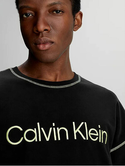 Duks Calvin Klein Regular Fit NM2458EUB1