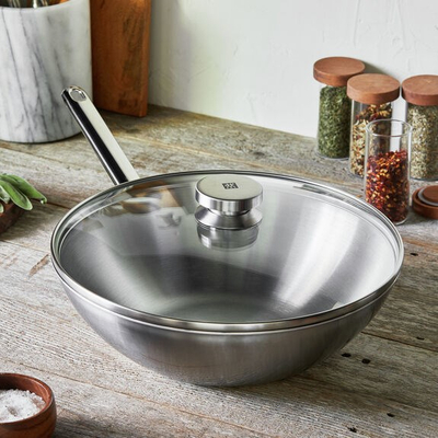 Wok çeliku inox Zwilling Plus 30 cm, për induksion, me kapak xhami