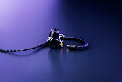 Kufje in-ear Razer Moray, monitor ergonomik, dizajn me dy drajvera, të zeza