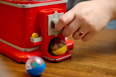 Set LEGO Ideas Bubble Gumball Machine, me minifigurë