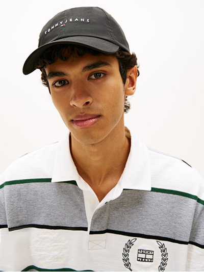 Kapele Tommy Jeans Linear Logo, e zezë