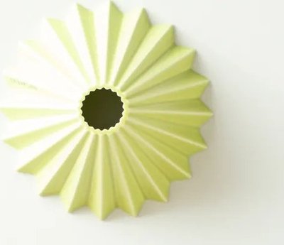 Filtruese kafe Origami Dripper S, për 1 2 filxona, porcelan, e bardhë